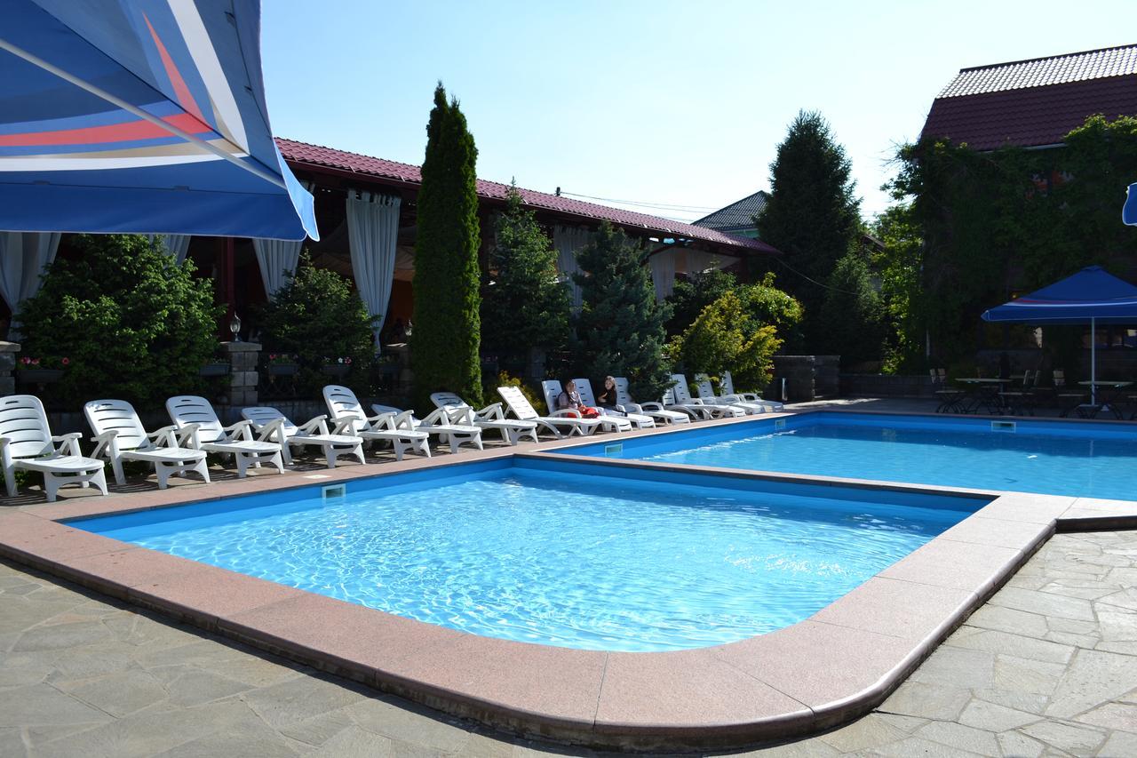 Stary Melnik Hotel Almaty Exterior foto